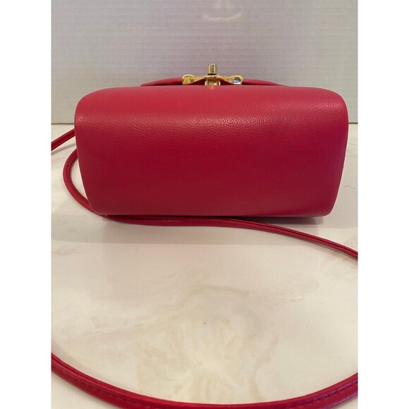 Barbie Doll Pink Clamshell Purse Hardsided Bag w/ Stylish Trendy Gold Clasp - Picture 9 of 12